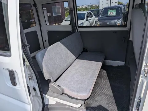 Mitsubishi Minicab Van