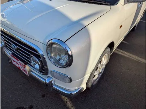 Daihatsu Mira Gino