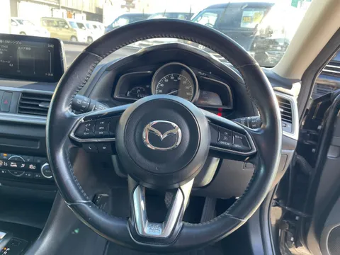 Mazda Axela Sport