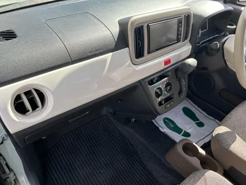 Daihatsu Mira Tocot