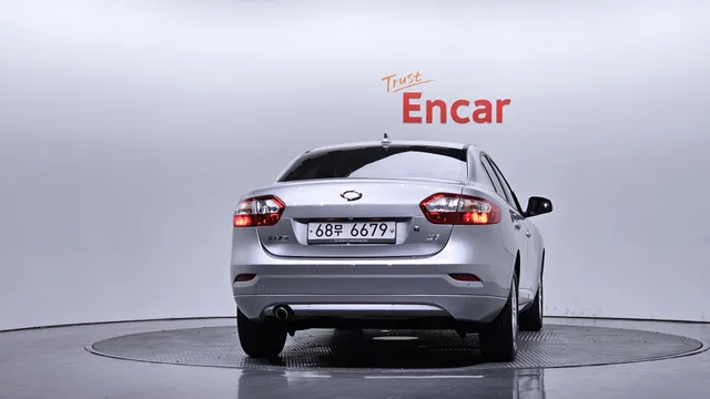 Renault SM3