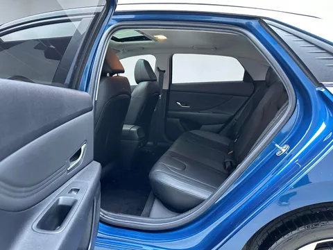 Hyundai Elantra (Avante)