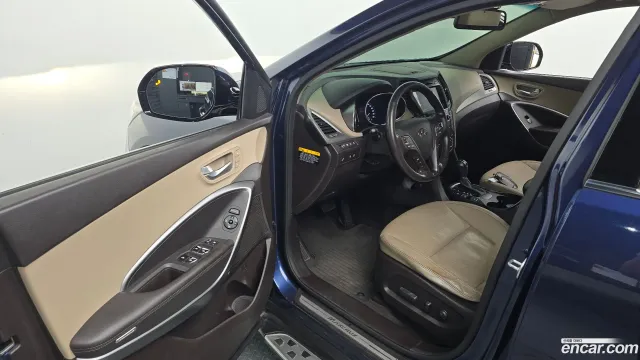 Hyundai Grand Santa Fe (Maxcruz)