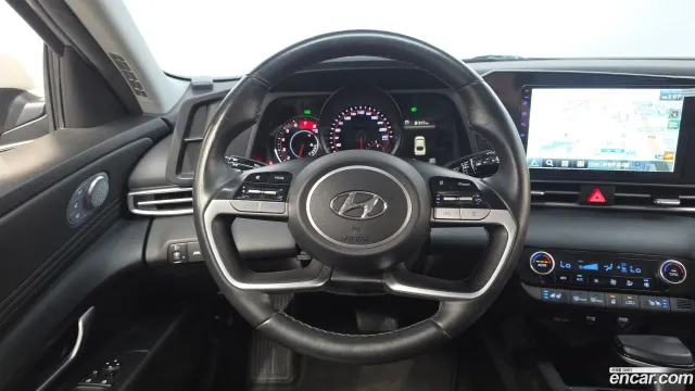 Hyundai Elantra (Avante)