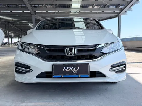 Honda Jade
