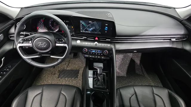 Hyundai Elantra (Avante)