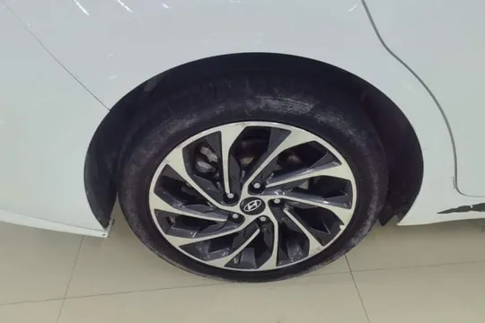 Hyundai Elantra (6th Generation / Lingdong)