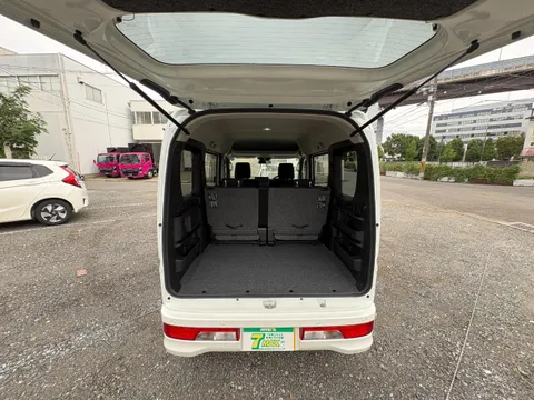 Nissan Clipper Rio