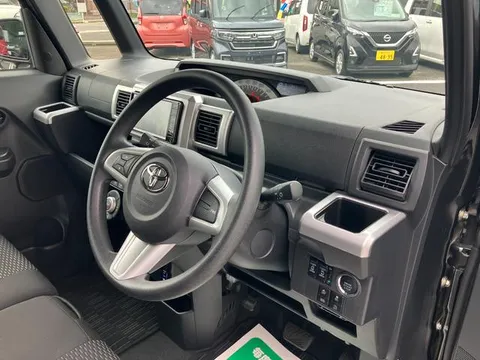 Toyota Pixis Mega