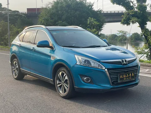 Luxgen SUV