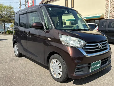 Nissan Dayz Roox