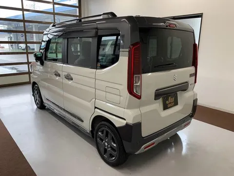 Suzuki Spacia Gear