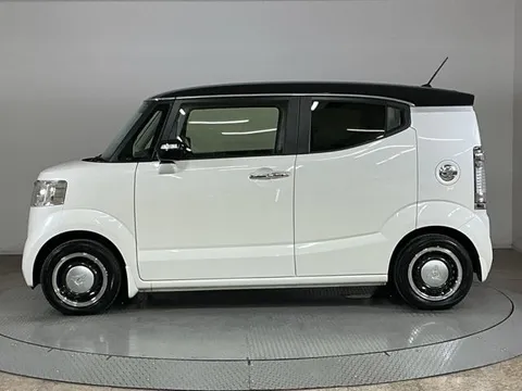Honda N-BOX Slash