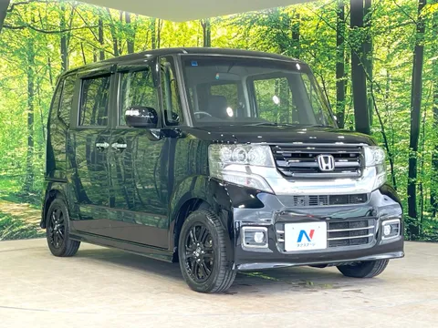 Honda N-BOX Custom