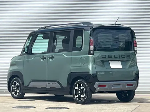 Mitsubishi Delica Mini