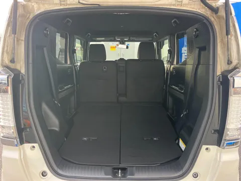 Honda N-BOX Slash