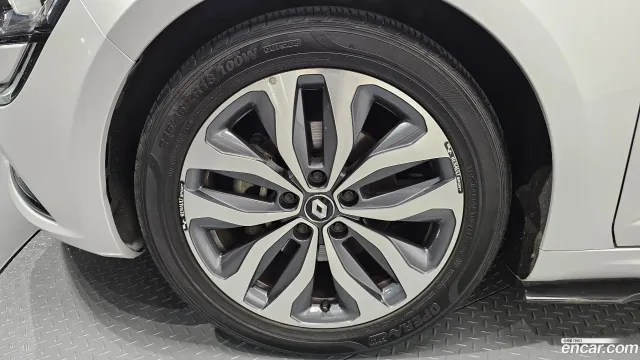 Renault Talisman (SM6)