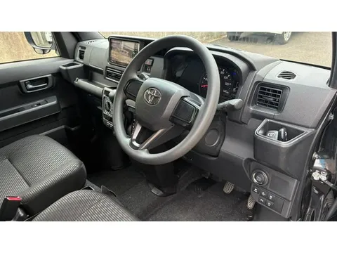 Toyota Pixis Van
