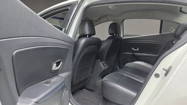 Renault SM3