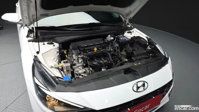 Hyundai Elantra (Avante)