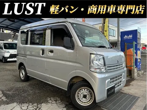 Mitsubishi Minicab Van