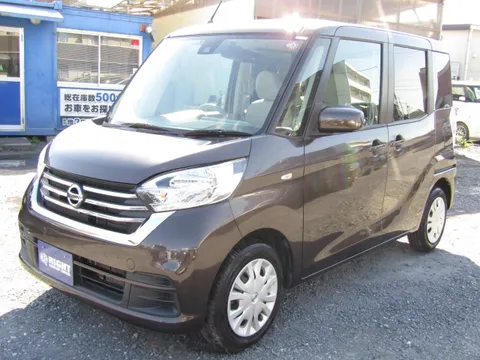 Nissan Dayz Roox