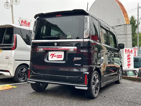 Suzuki Spacia Custom