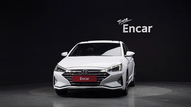 Hyundai Elantra (Avante)