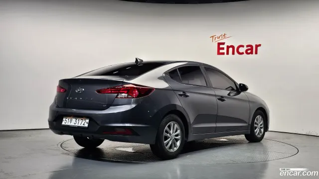 Hyundai Elantra (Avante)
