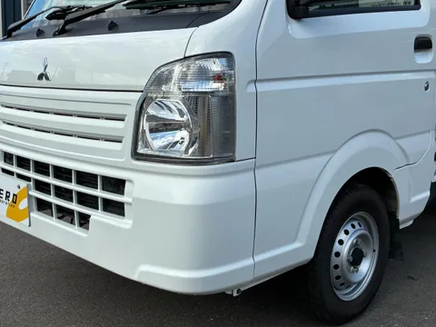 Mitsubishi Minicab Truck
