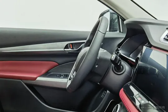Dongfeng AX7