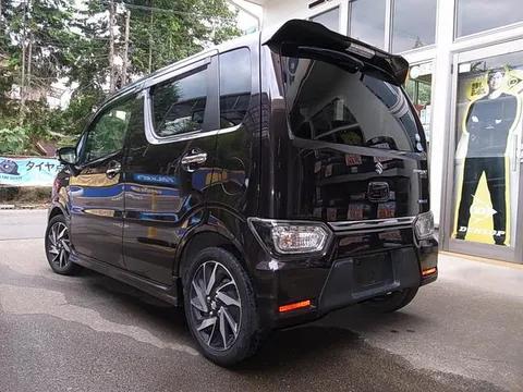 Suzuki Wagon R Stingray