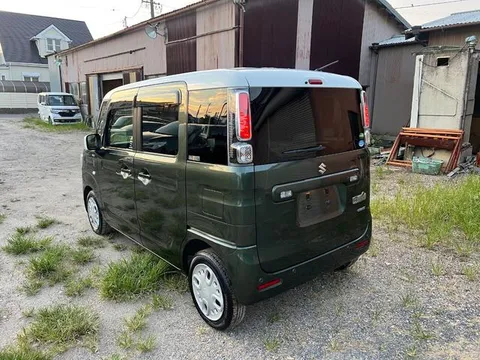 Suzuki Spacia
