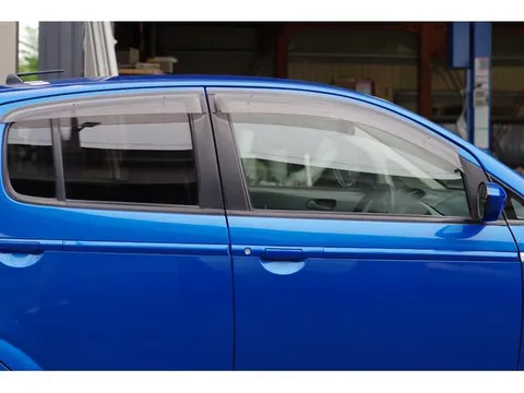 Subaru R2