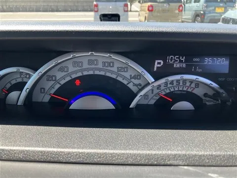 Toyota Pixis Mega