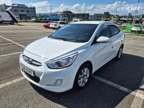 Hyundai Accent