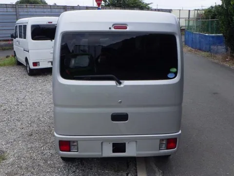 Nissan Clipper
