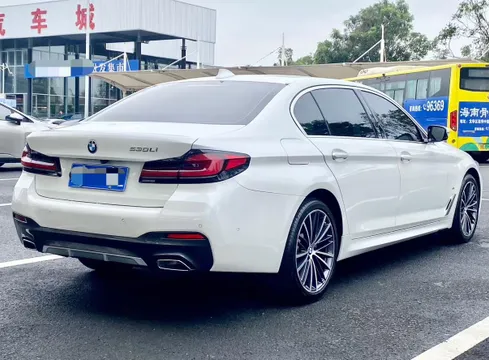 BMW 5-Series