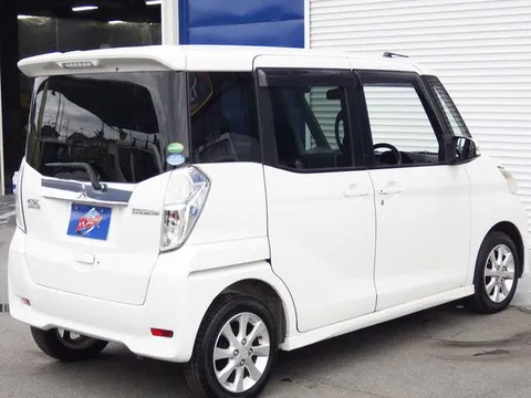 Mitsubishi eK Space Custom