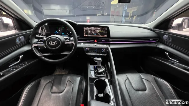 Hyundai Elantra (Avante)