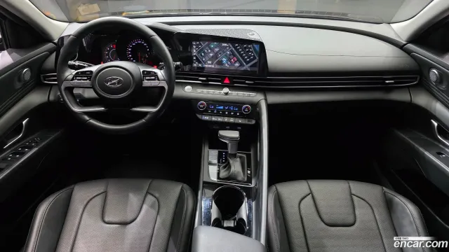 Hyundai Elantra (Avante)