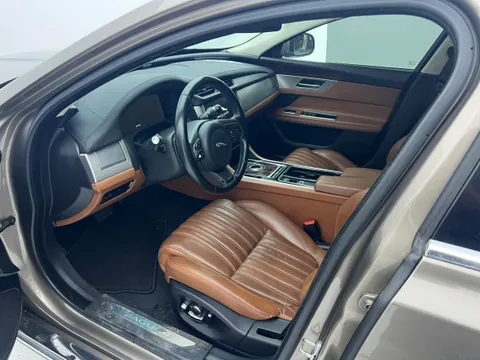 Jaguar XFL