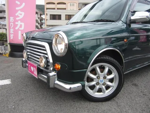 Daihatsu Mira Gino