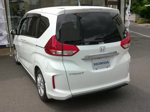 Honda Freed Plus