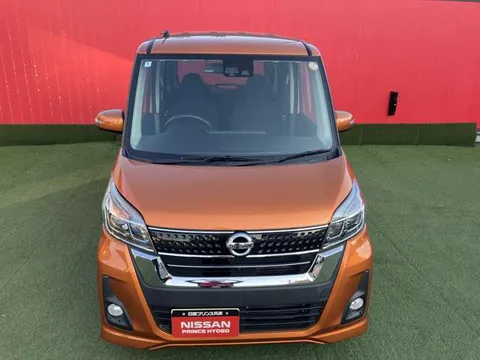 Nissan Dayz Roox