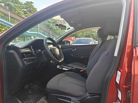 Venucia T70
