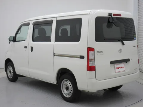 Toyota TownAce Van