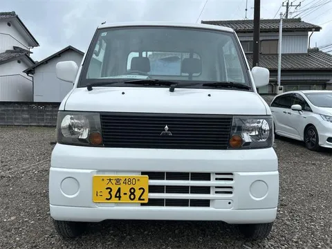 Mitsubishi Minicab Truck