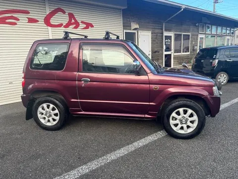 Nissan KIX