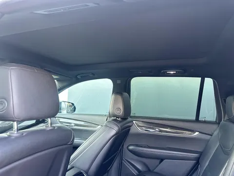 Cadillac XT6